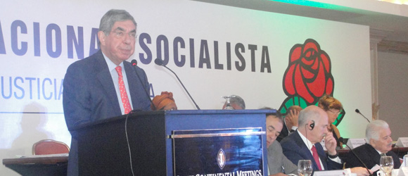 Oscar Arias participó en clausura del Consejo de la Internacional Socialista