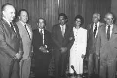 7105019615-304576121f-o